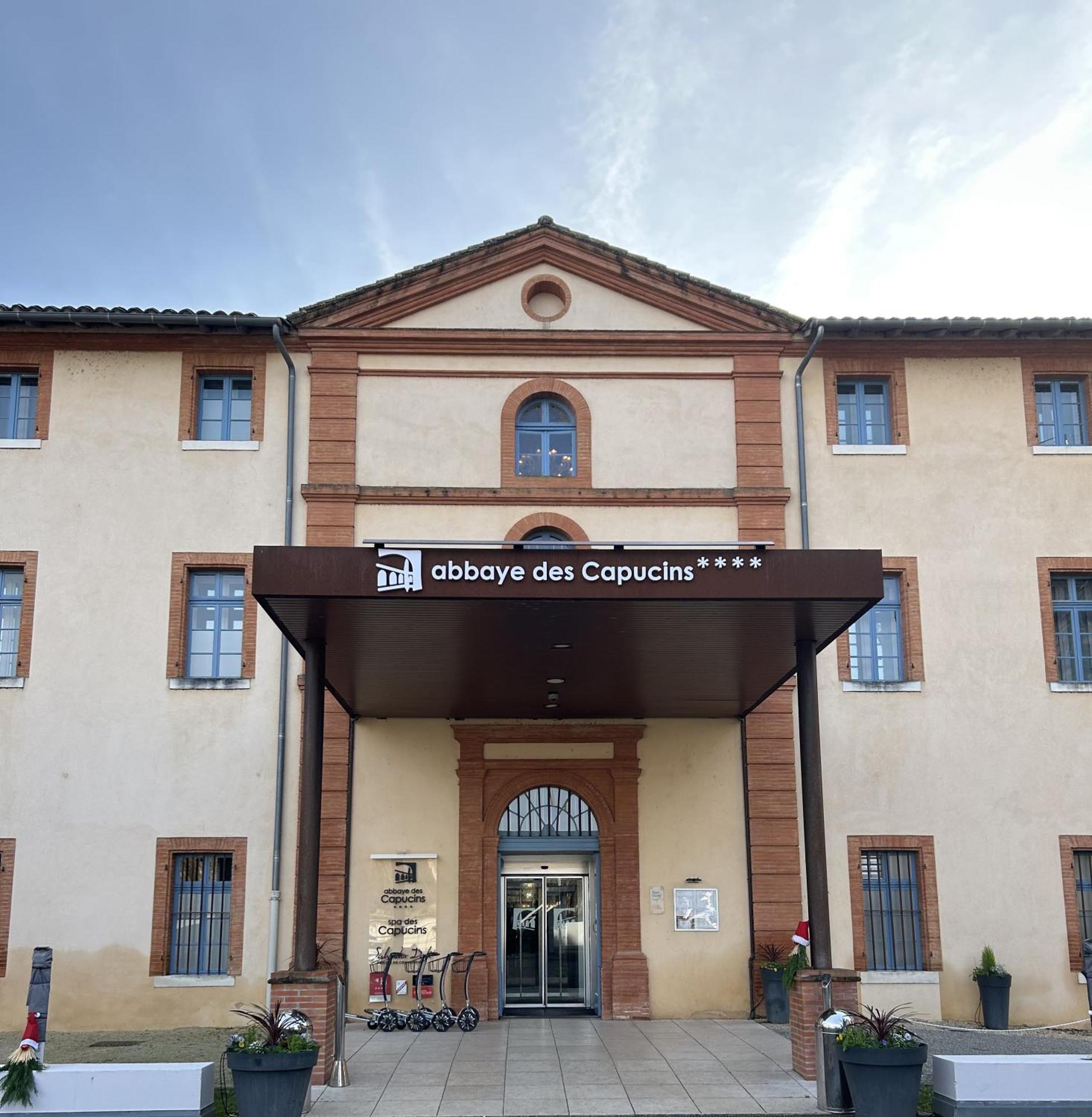 Abbaye Des Capucins Spa & Resort Montauban Exteriör bild